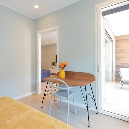 Апартаменты Exclusive Terrace Garden View - 15 Min From Duomo